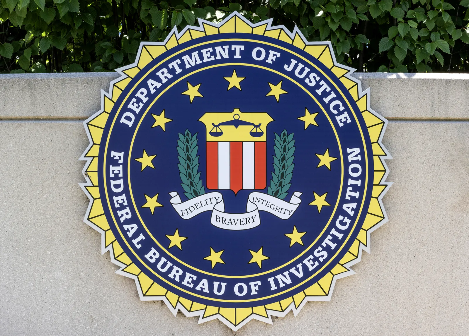 FBI Warns of Salesforce Data Theft by UNC6040 & UNC6395